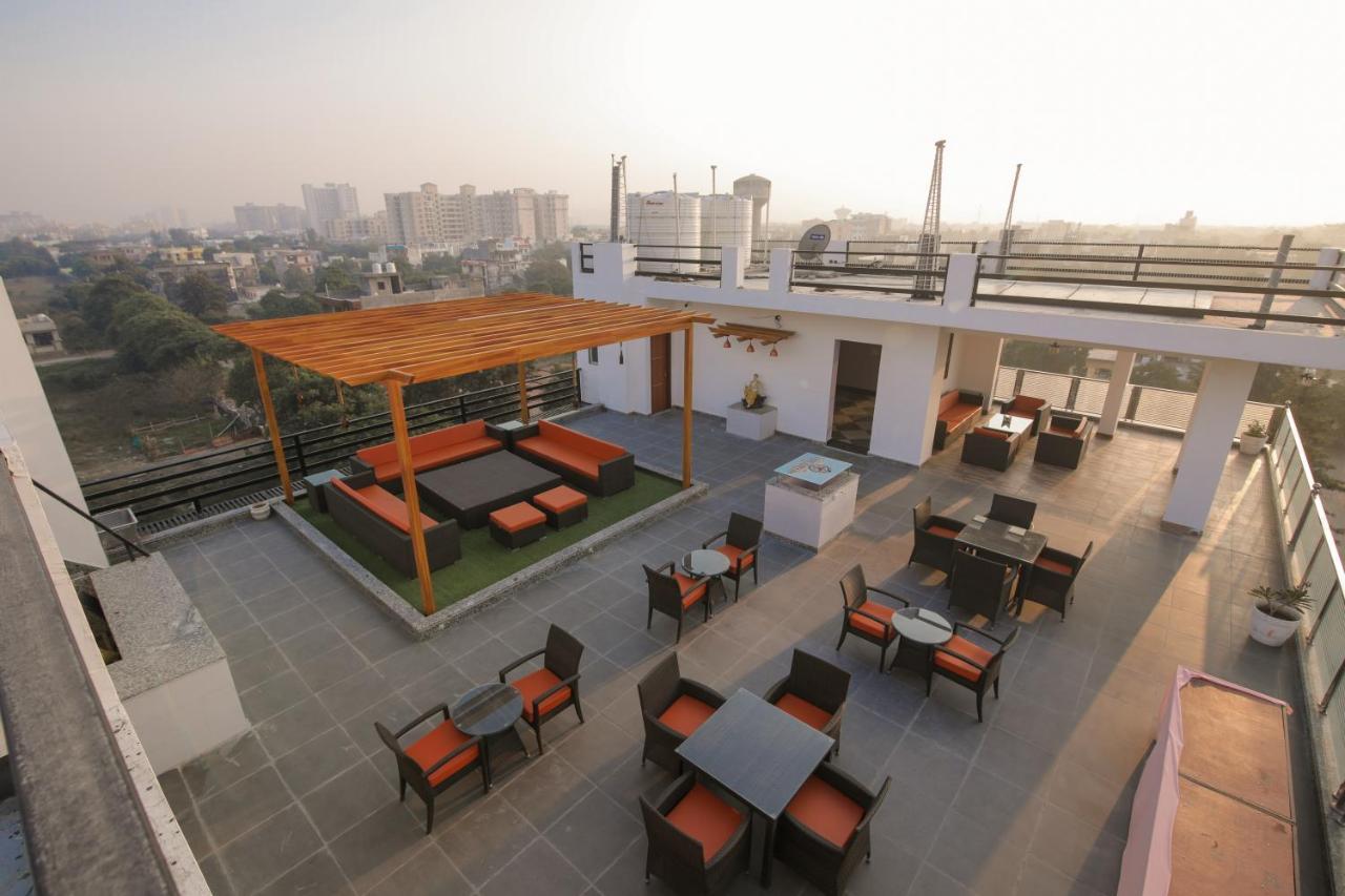 Twin Towers Bed and Breakfast Greater Noida Buitenkant foto