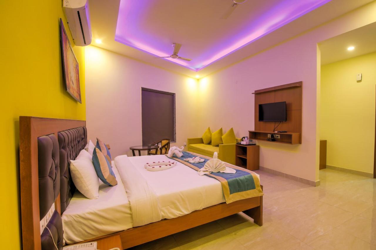 Twin Towers Bed and Breakfast Greater Noida Buitenkant foto