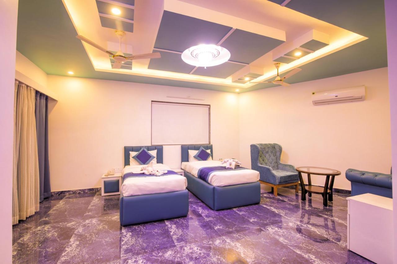 Twin Towers Bed and Breakfast Greater Noida Buitenkant foto