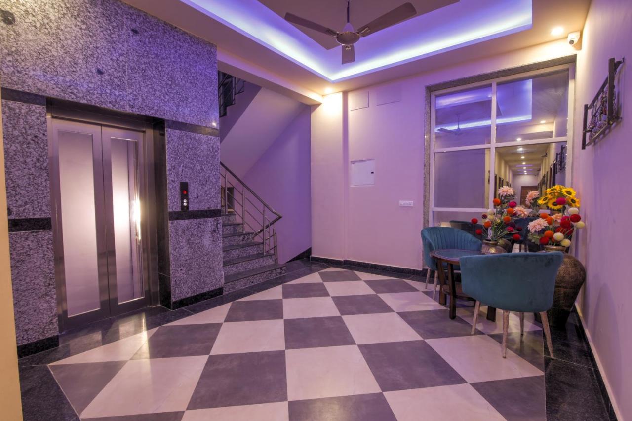 Twin Towers Bed and Breakfast Greater Noida Buitenkant foto