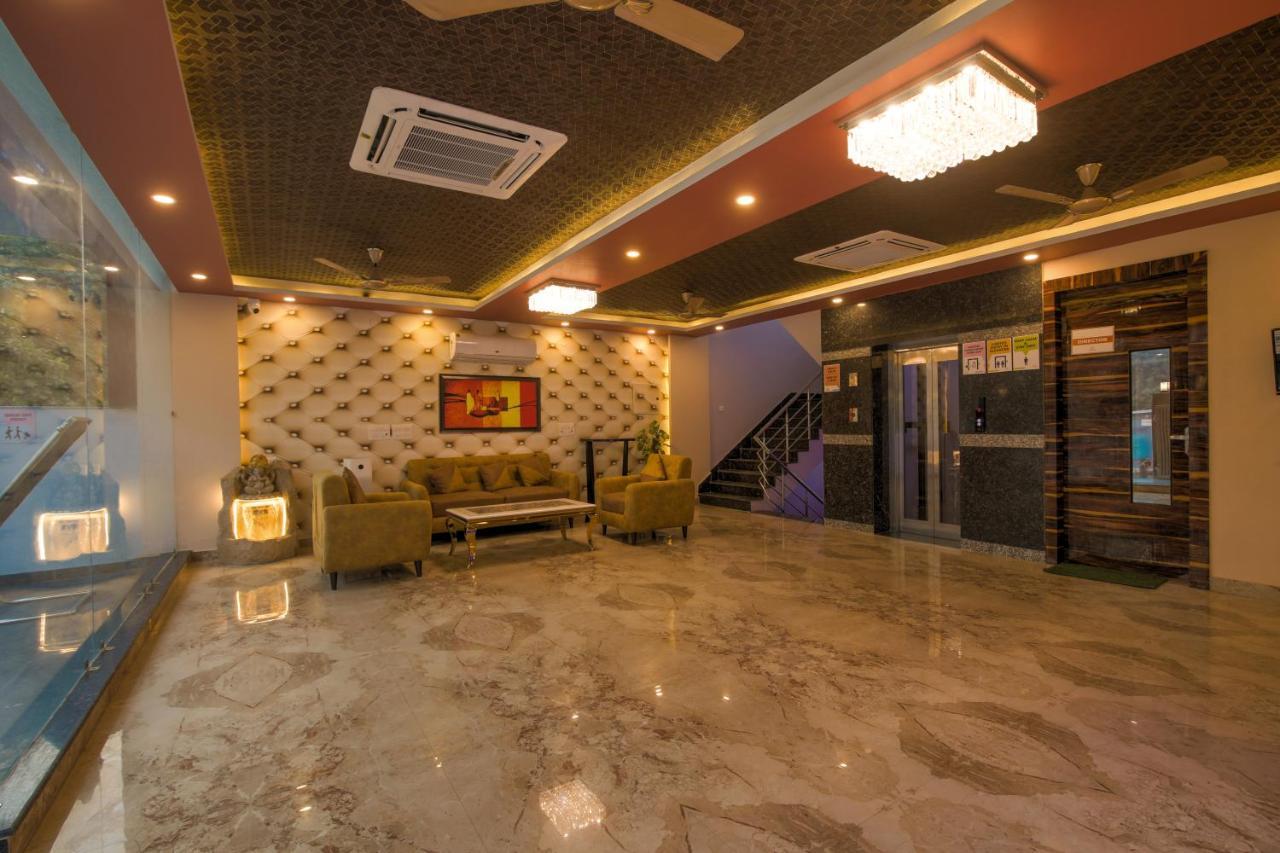 Twin Towers Bed and Breakfast Greater Noida Buitenkant foto