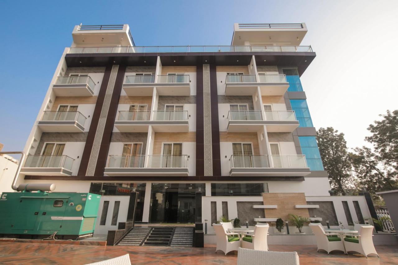 Twin Towers Bed and Breakfast Greater Noida Buitenkant foto